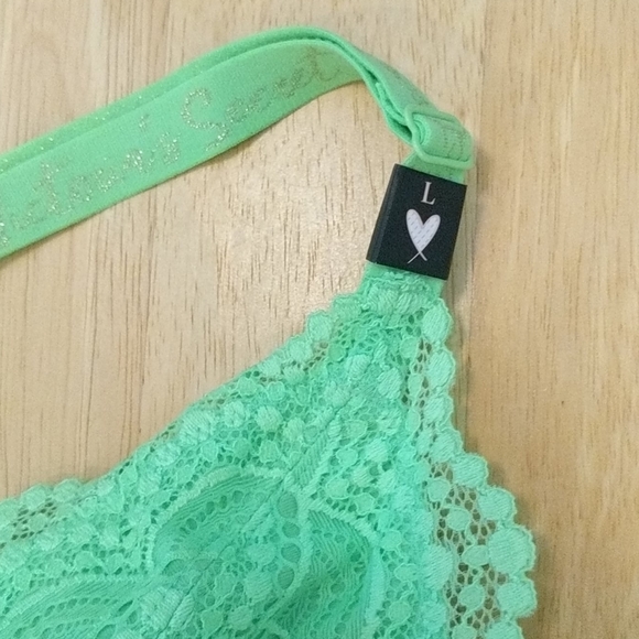 NWT VS Bralette L - Picture 3 of 3